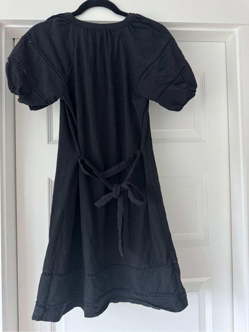 Boden Black V-Neck Tie-Waist Puff Sleeve Dress - Picture 5 of 9